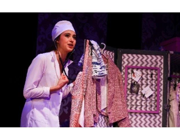 Пила Вино и Хохотала. Красное