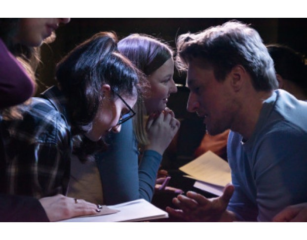 Глаза Напротив