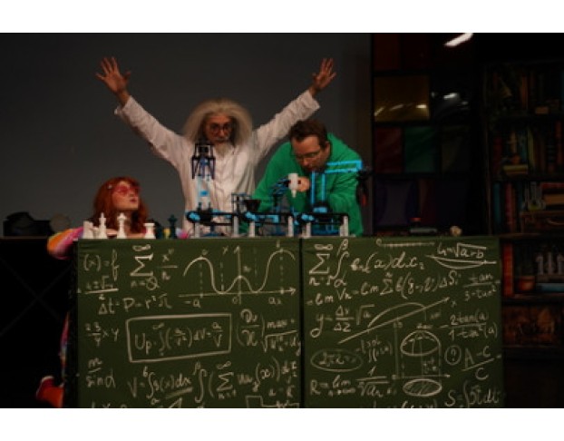 Учёная Семейка и Роботы