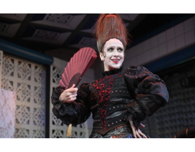 Дама-Привидение