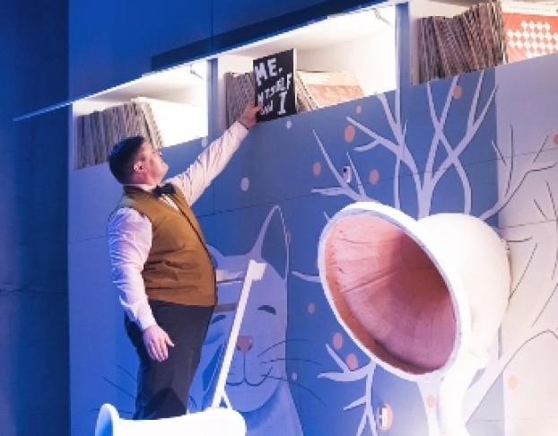 Я, Только Я, и Снова Я