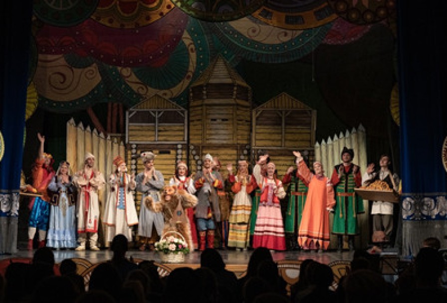 про Ивана-Молодца и Подарки из Ларца