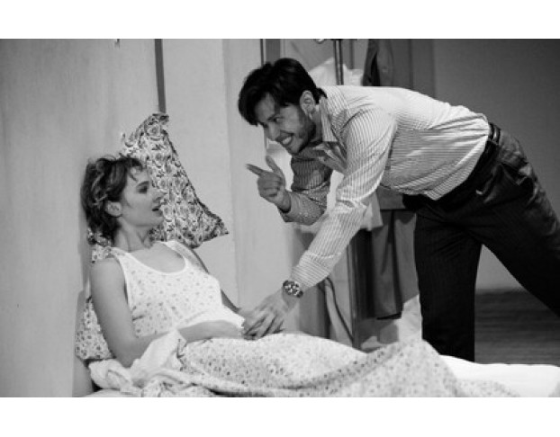 Двое на Качелях