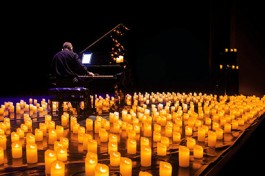 при Свечах Сергей Рахманинов