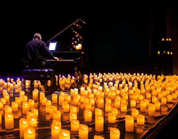 при Свечах Сергей Рахманинов