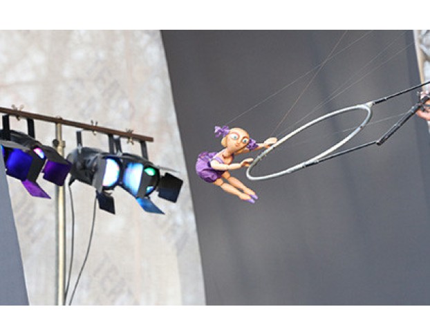 Цирк на Нитях