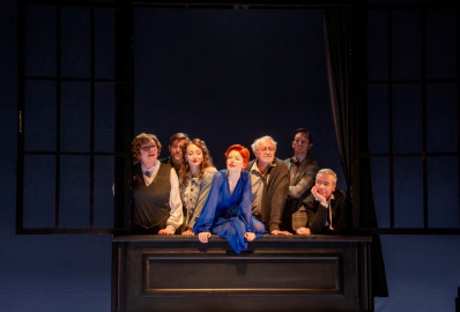 Глубокое Синее Море