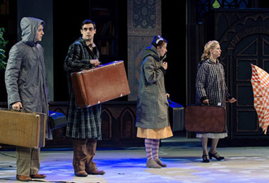 Лев, Колдунья, Платяной Шкаф