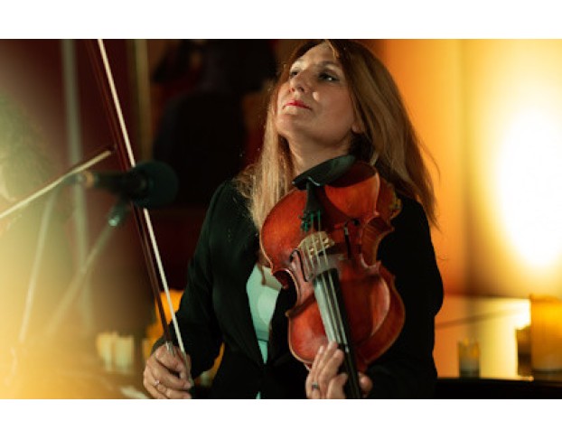 Эйнауди при Свечах