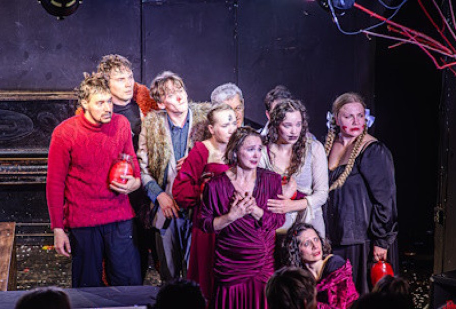 Вишневый Сад. Любовь на Крови