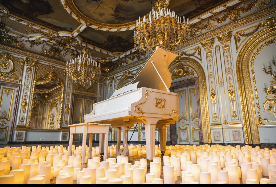 #В_свечах Неоклассика