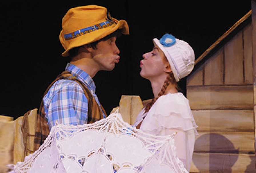 Хелло, Том Сойер