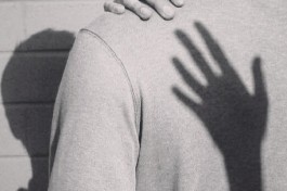 Человек Маленький