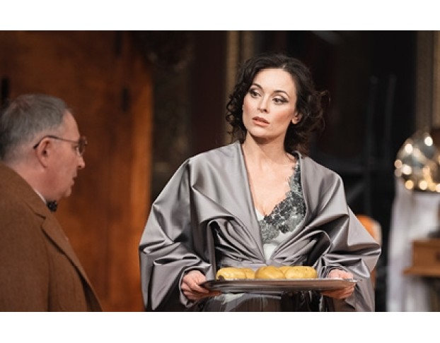 Семейный Шкаф и Его Обитатели