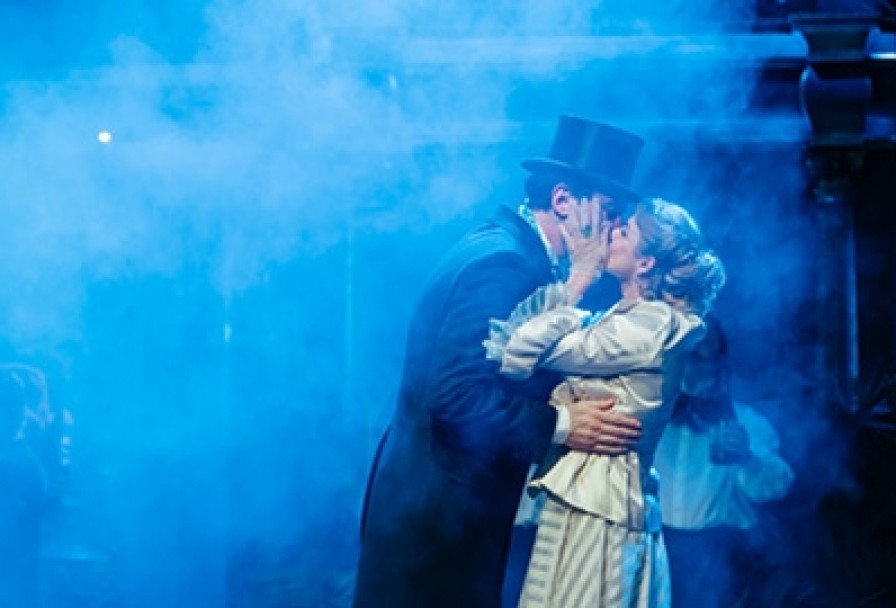 Красавец Мужчина