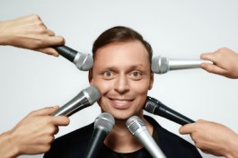 Виктор Комаров