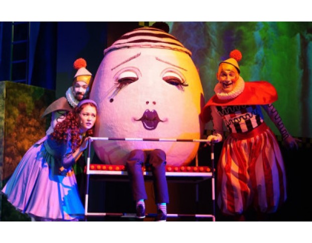 Алиса в Зазеркалье