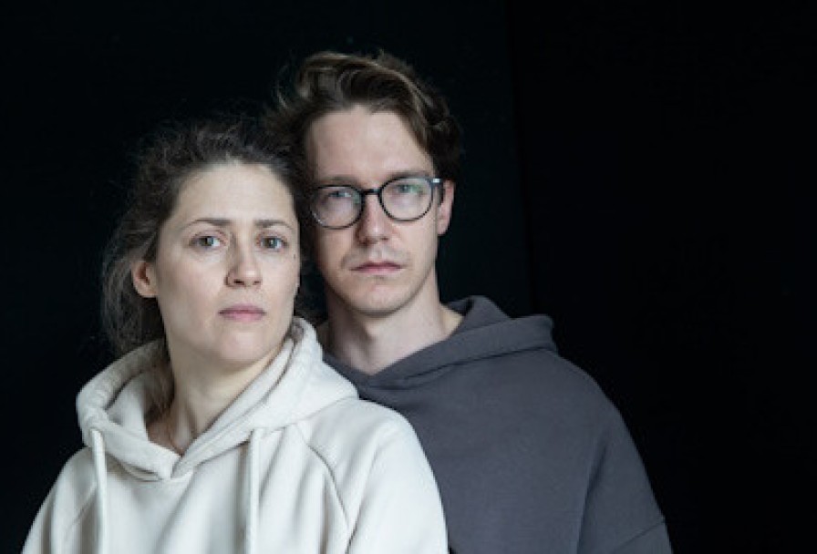 Медовый Месяц в Кукольном Доме