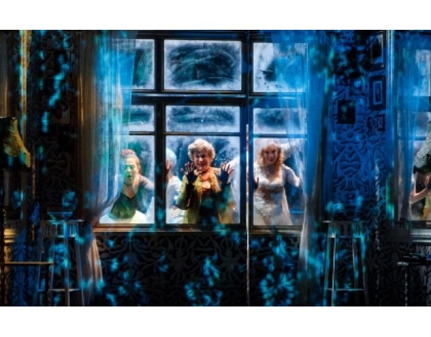 Семья в Подарок