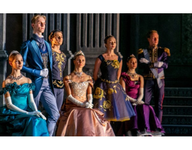 Лебединое Озеро