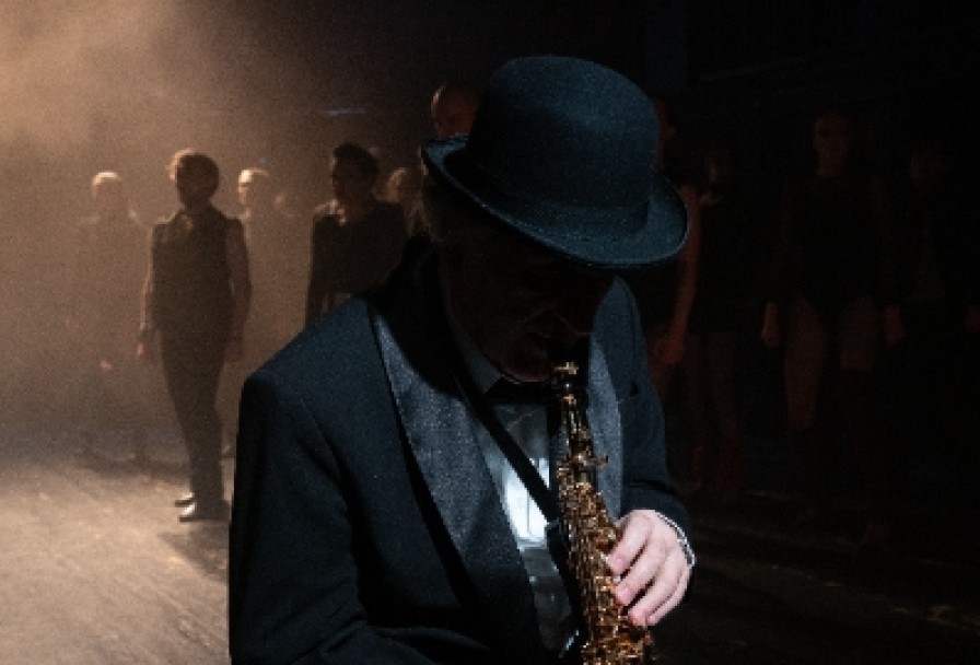 Загнанных Лошадей Пристреливают, не Правда ли?