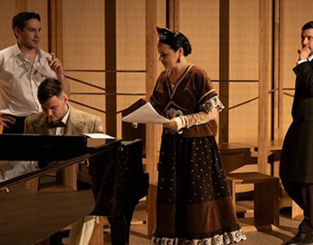 Театр. Пространствотеатр. Җиһан