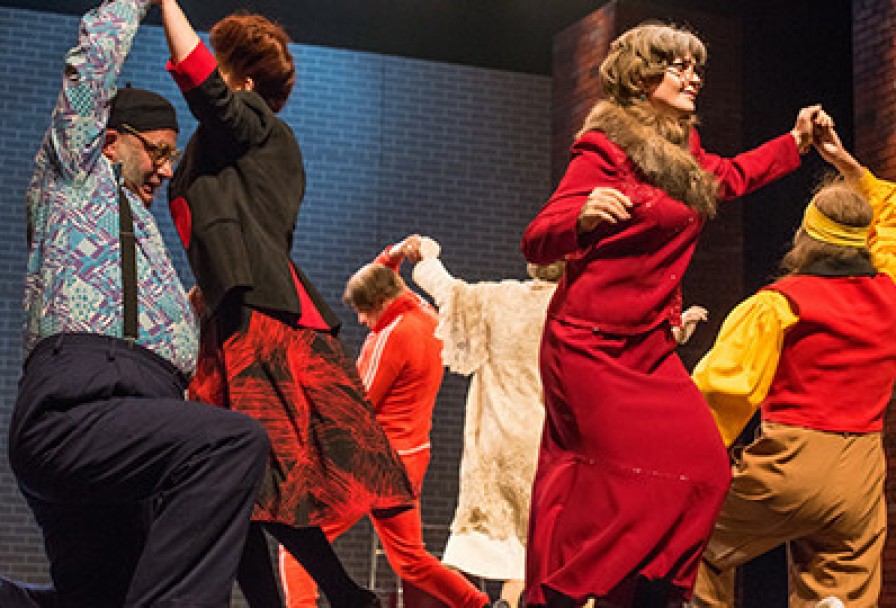 Очарованный Танцембию Пәрие