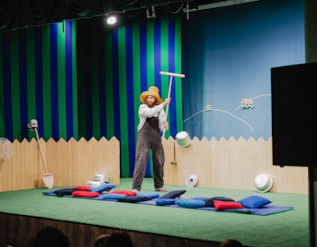 Петсон и Финдус. а где же Юсси? Театр Комикс