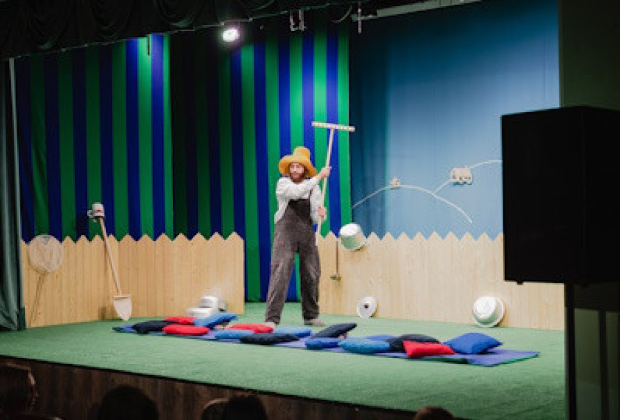 Петсон и Финдус. а где же Юсси? Театр Комикс