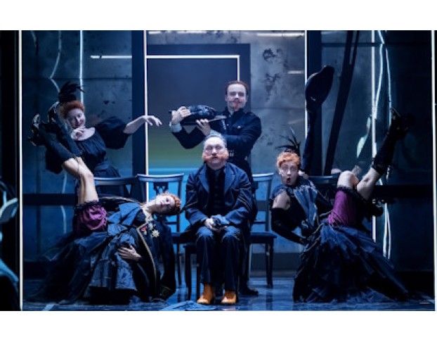 Скучная История