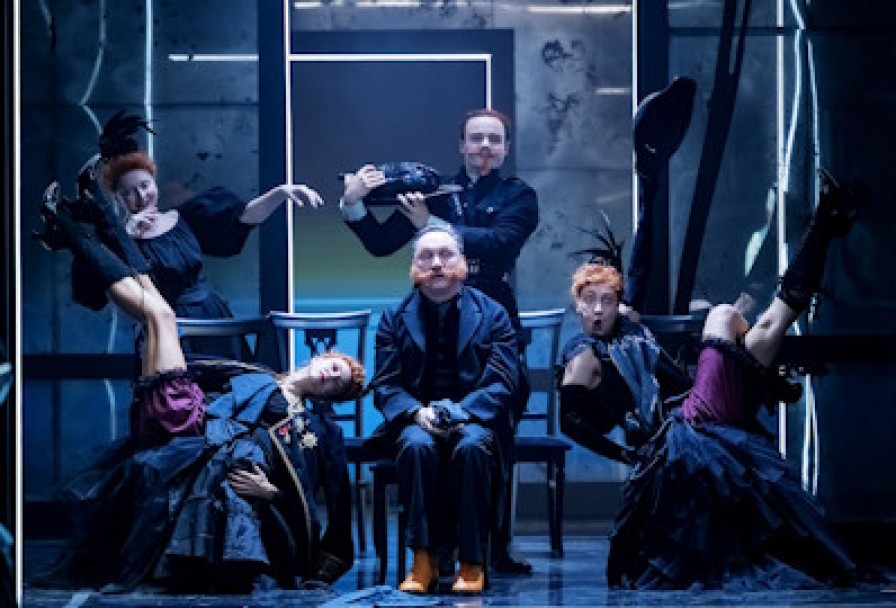 Скучная История