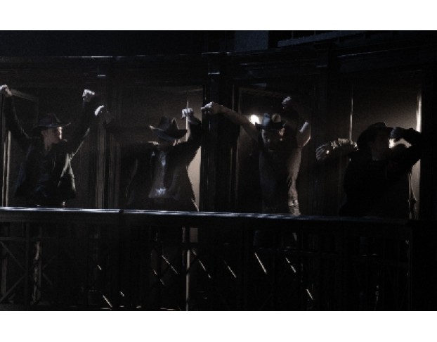 Загнанных Лошадей Пристреливают, не Правда ли?