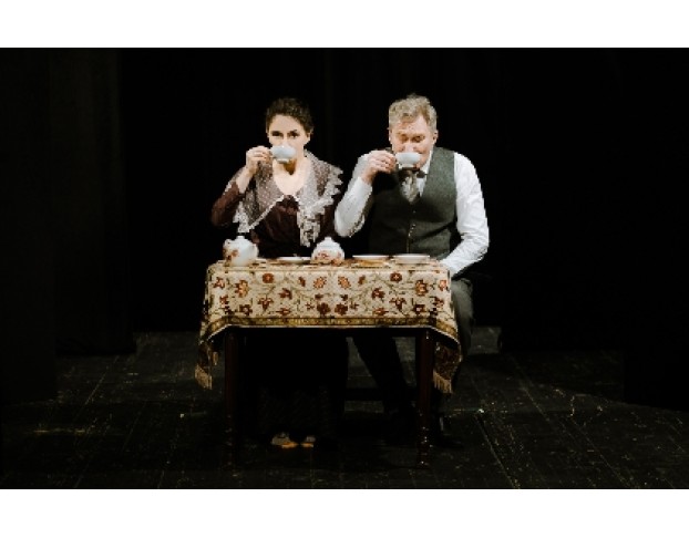 Крутится, Вертится, Шар.