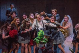 Ужасы в Цветочном Магазине