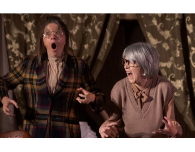 Восемь Любящих Женщин