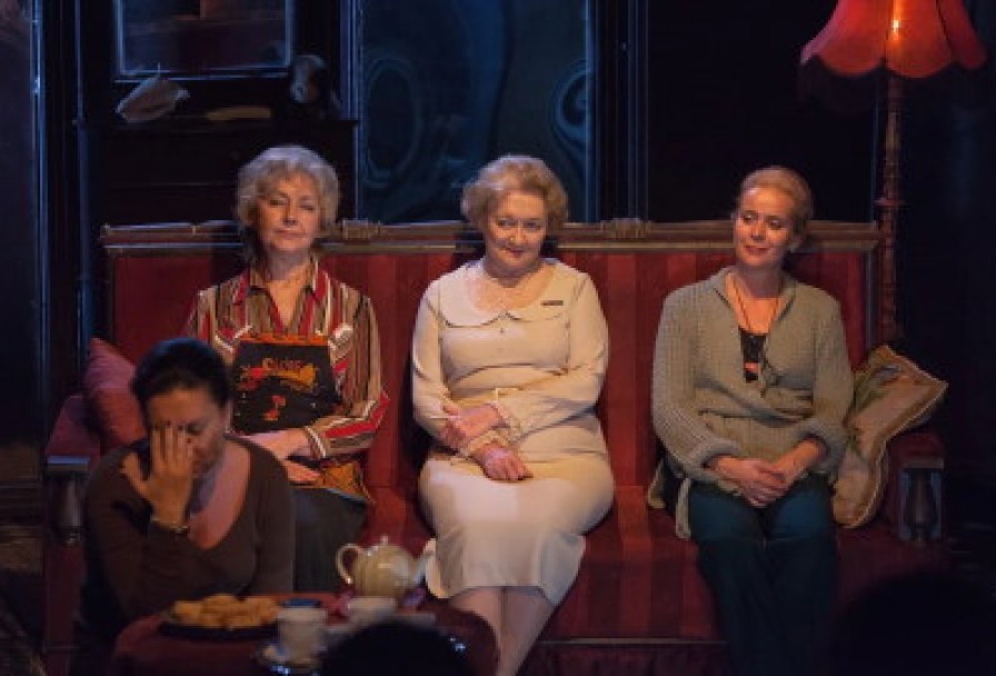 Страсти по Дивану