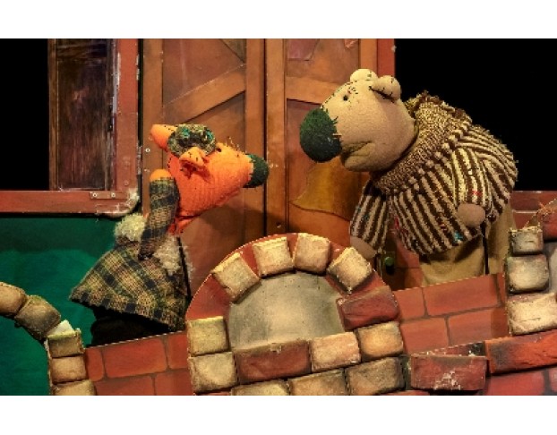 как Лиса Медведя Обманывала, да Потом Сама Попалась