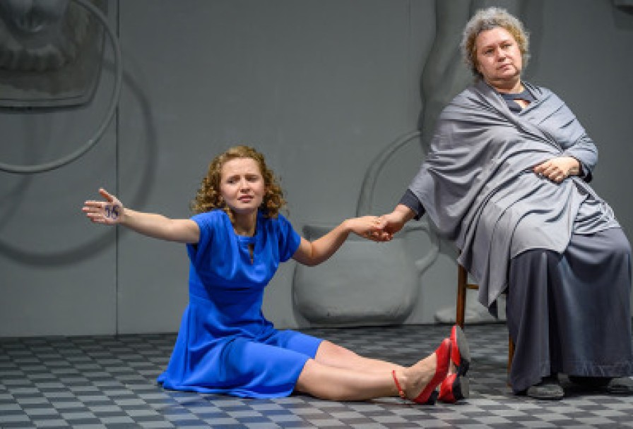 Семью Восемь