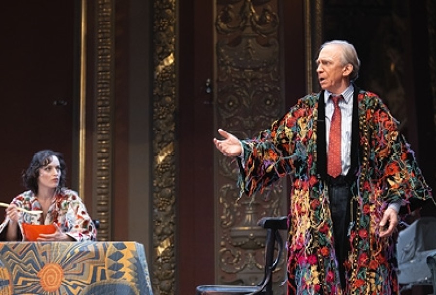 Семейный Шкаф и Его Обитатели