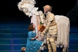 Алиса в Зазеркалье