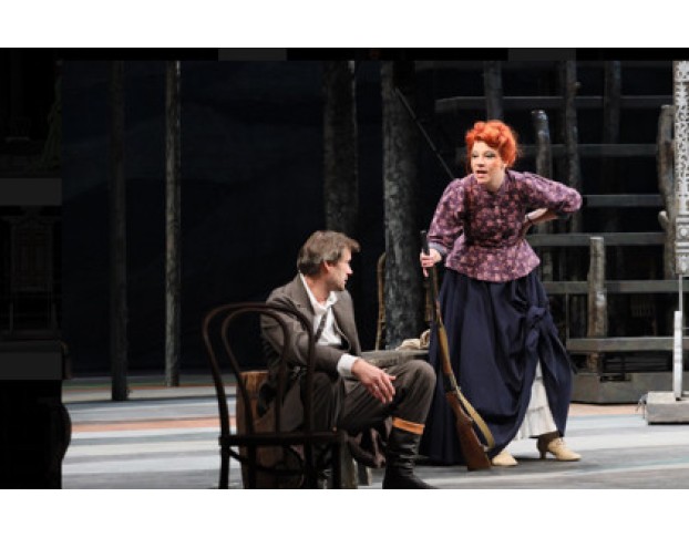 Светит, да не Греет