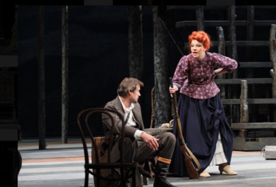 Светит, да не Греет