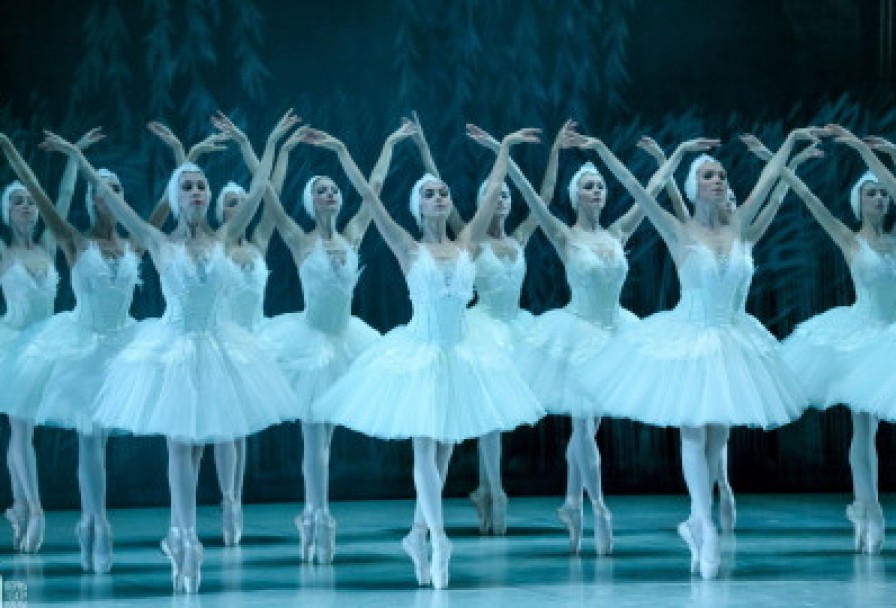 Лебединое Озеро