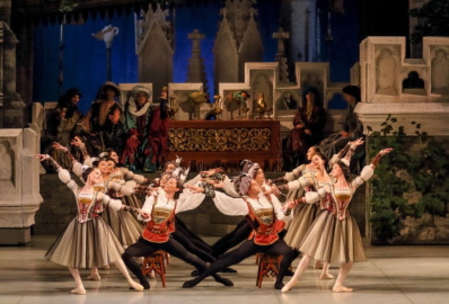 Лебединое Озеро