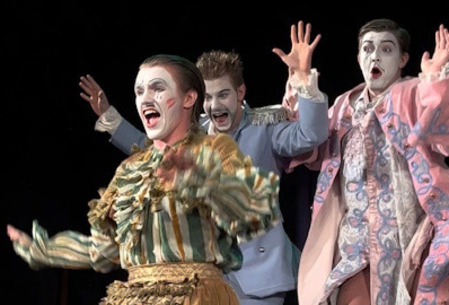 Плутни Скапена