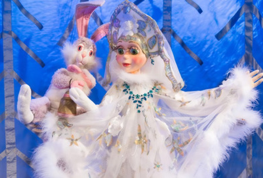 Новогодний Праздник Год Лошади и Морозко