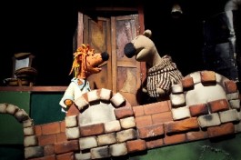 как Лиса Медведя Обманывала, да Потом Сама Попалась