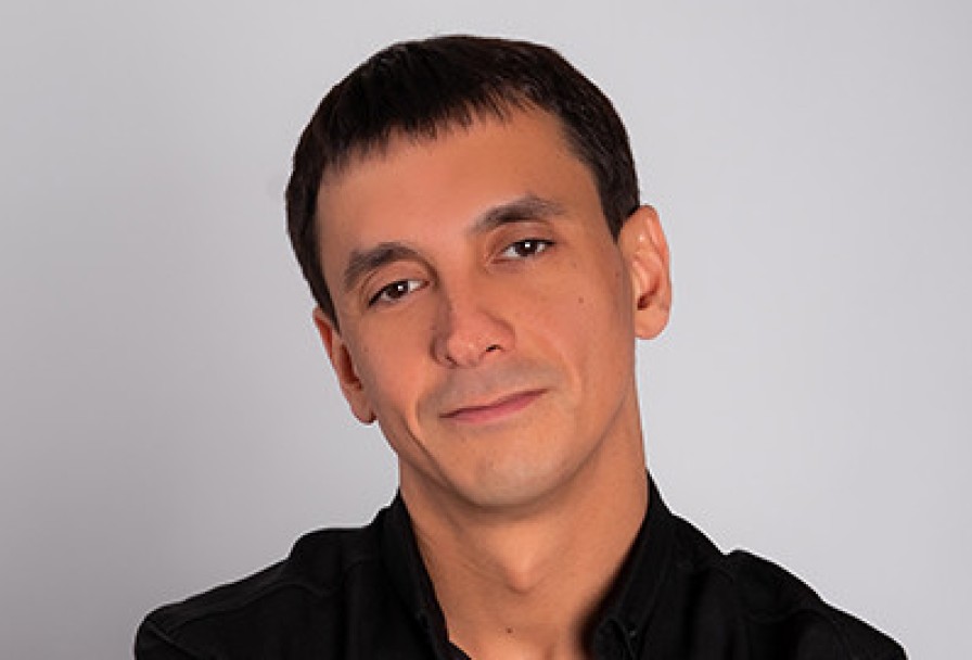 Рустам Асадуллин