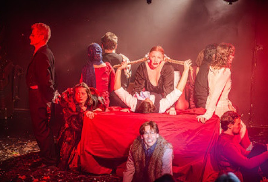 Вишневый Сад. Любовь на Крови