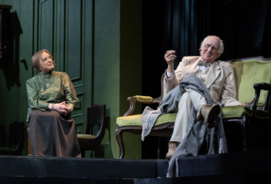 Театральный Роман